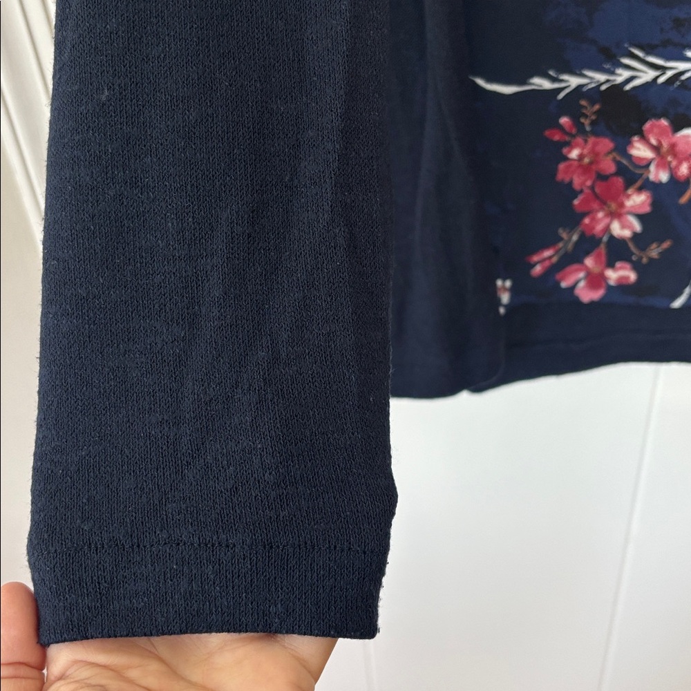 Van Heusen Navy Floral Knit Sweater - Size XL - Picture 6 of 10